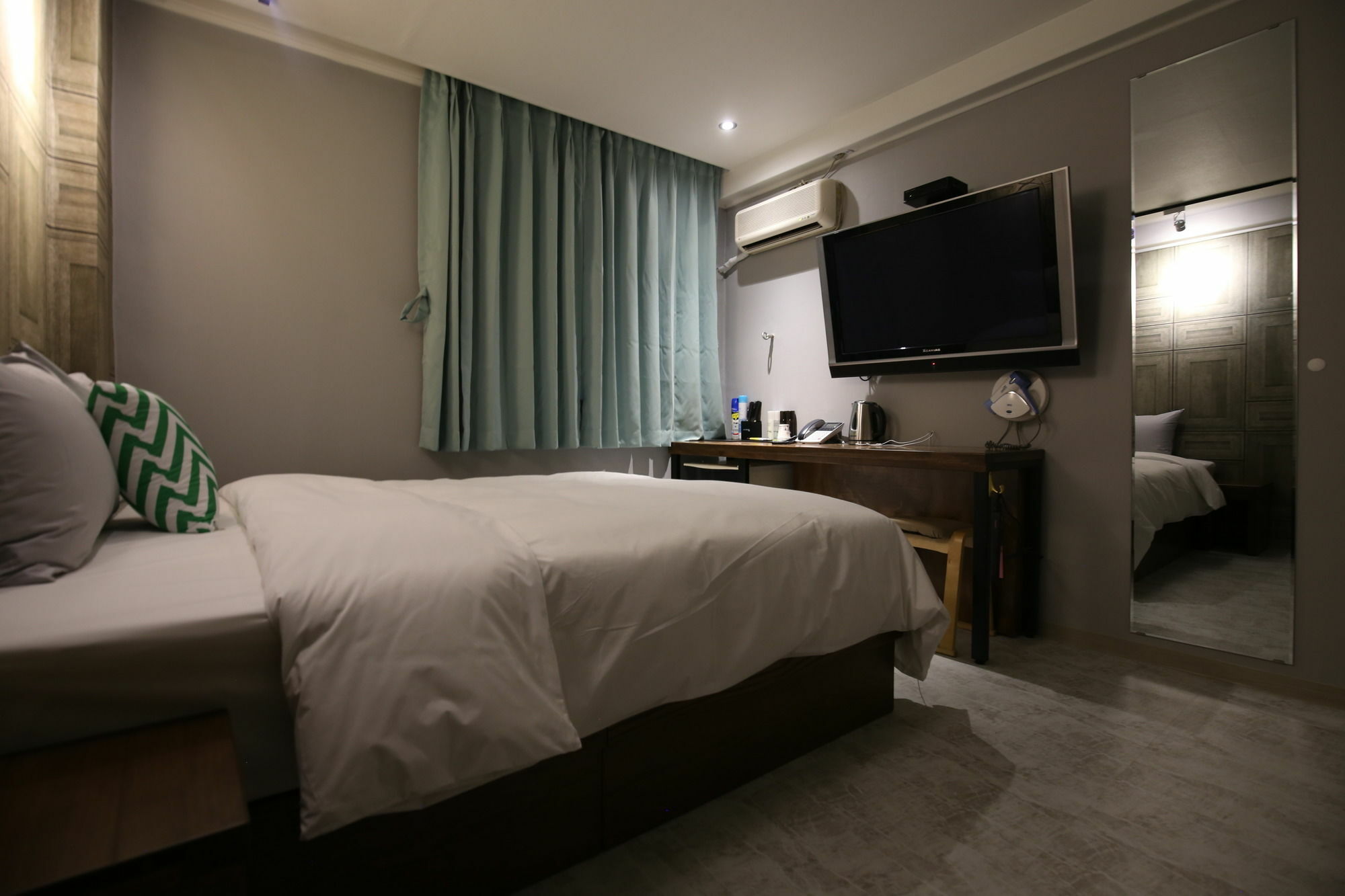 Hotel Blanc In Cheongju Exteriör bild
