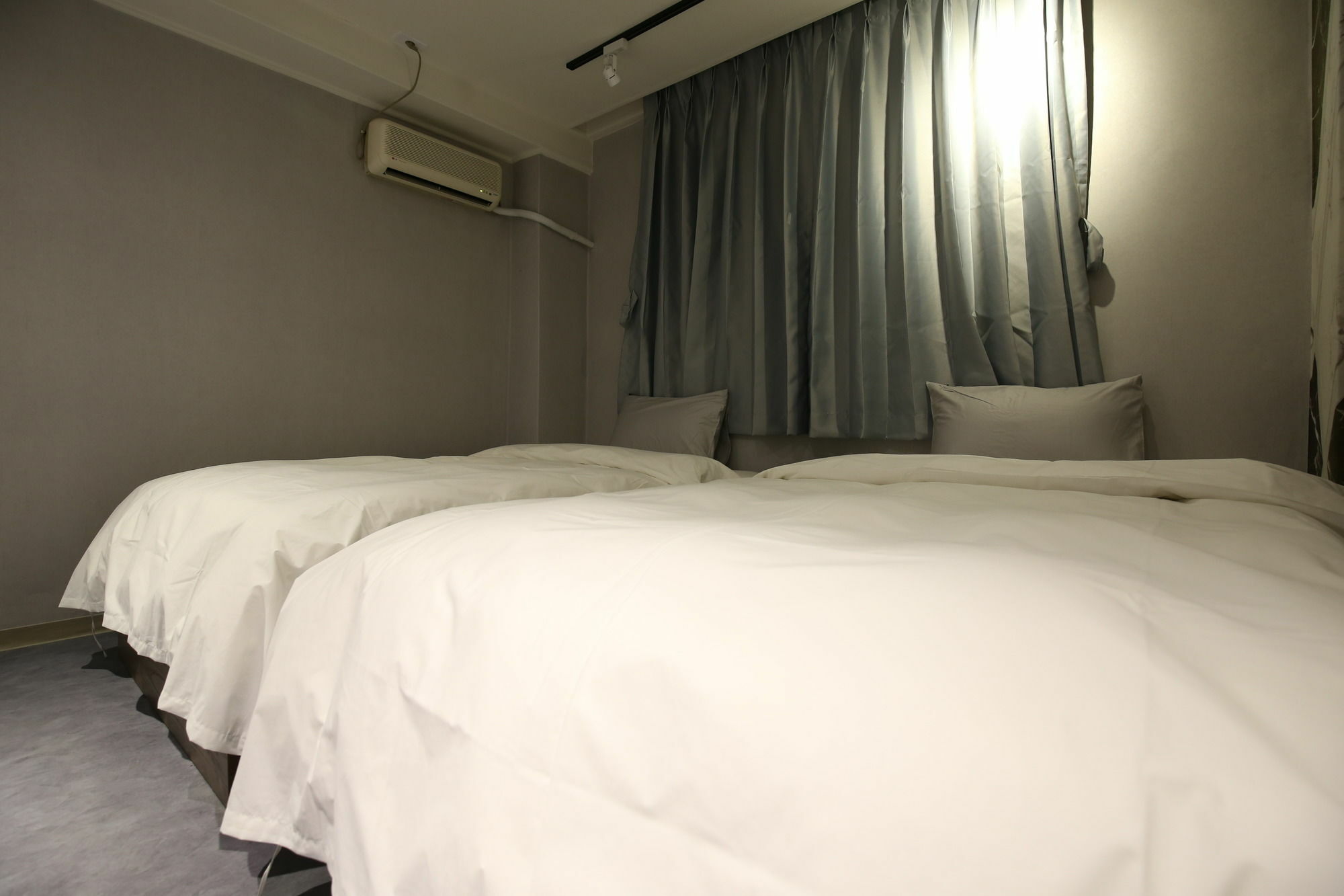 Hotel Blanc In Cheongju Exteriör bild