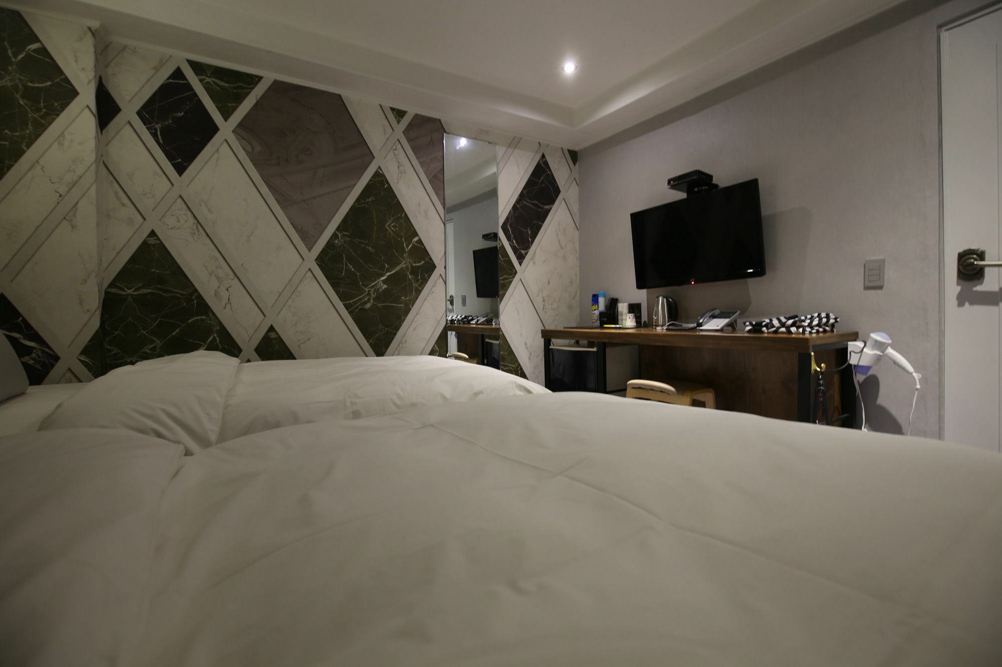 Hotel Blanc In Cheongju Exteriör bild